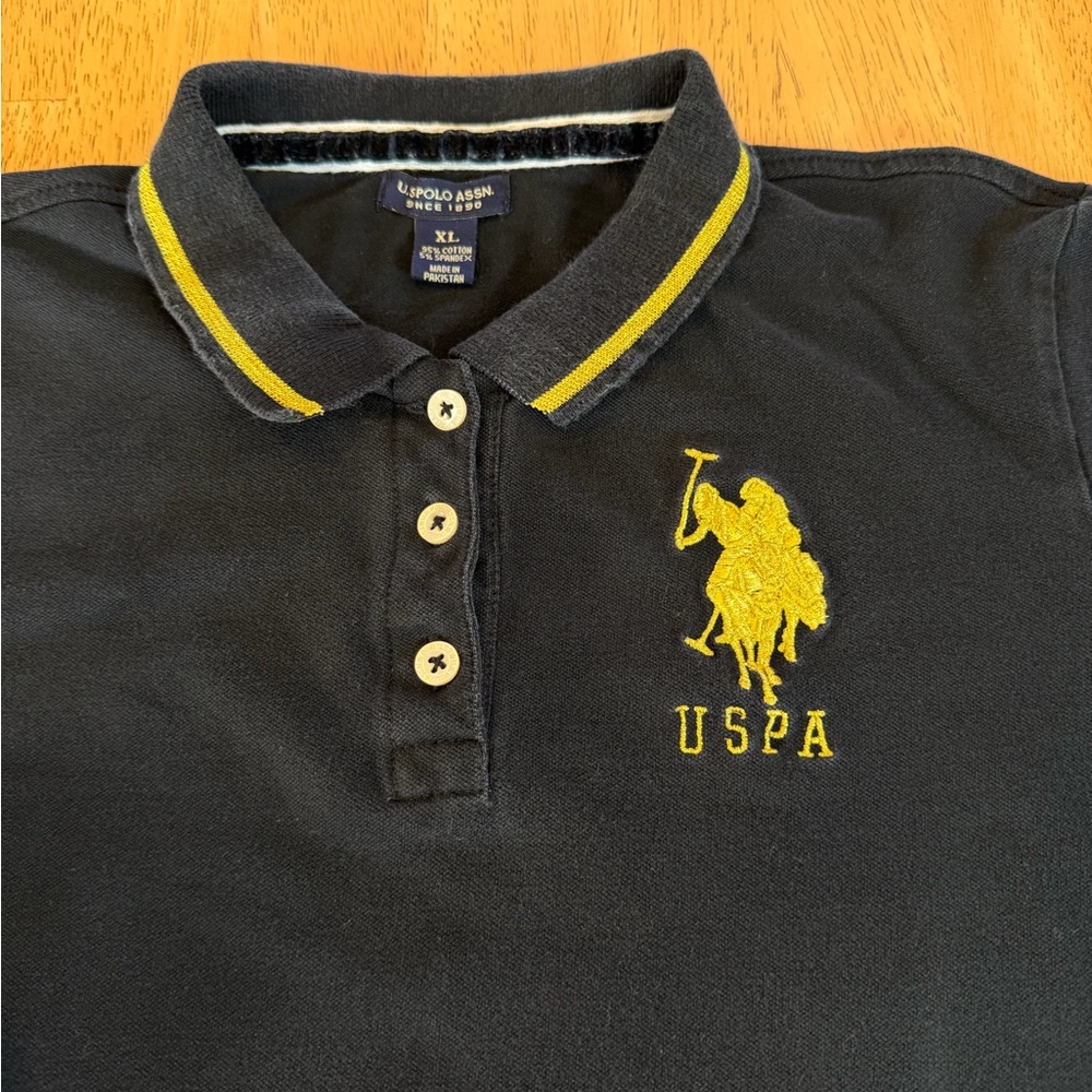 U.S. Polo Assn. Women’s Long Sleeve Polo Shirt Black & Gold Embroidered XL - Picture 3 of 8